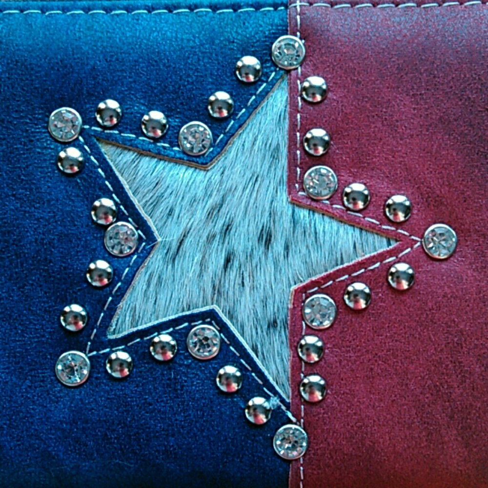 🎈 Wallet, full zip, wristlet. NWT.